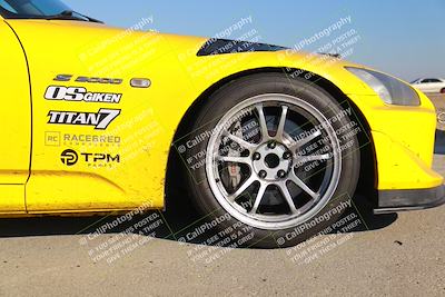 media/Nov-09-2025-Speed Ventures (Sun) [[388b781dcd]]/Around the Pits/